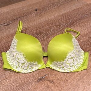 Victoria Secret Very Sexy push up 34C